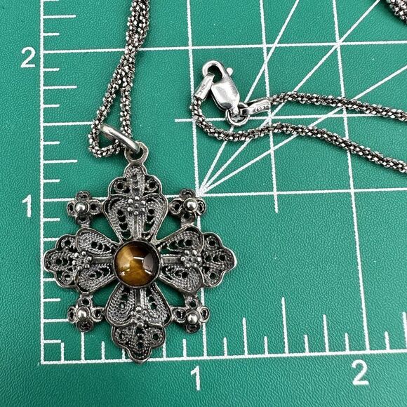 Jerusalem 925 Cross Pendant Center Tiger's Eye with Diamond Cut Chain Necklace - Picture 12 of 12